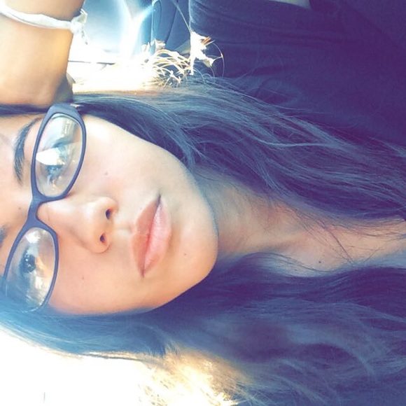 Meet your Posher, Allison - Picture 1 of 1