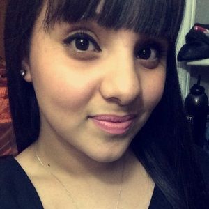 Meet your Posher, Maira