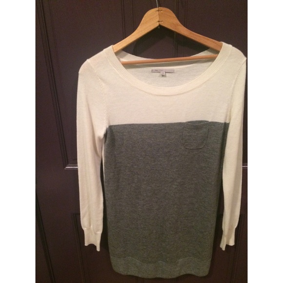 Gap grey/white sweater dress