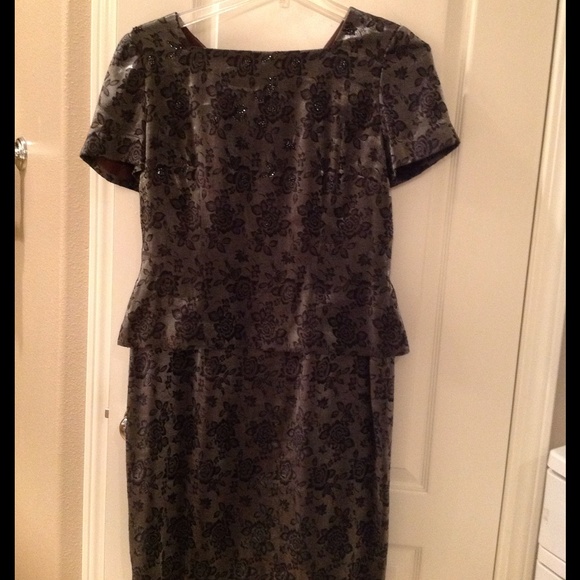 The Perfect After 5:00 Dress