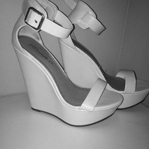 White wedges