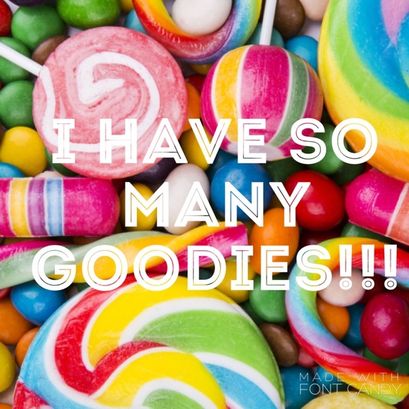 DETAILS ABOUT MY CLOSET!! - Picture 3 of 4