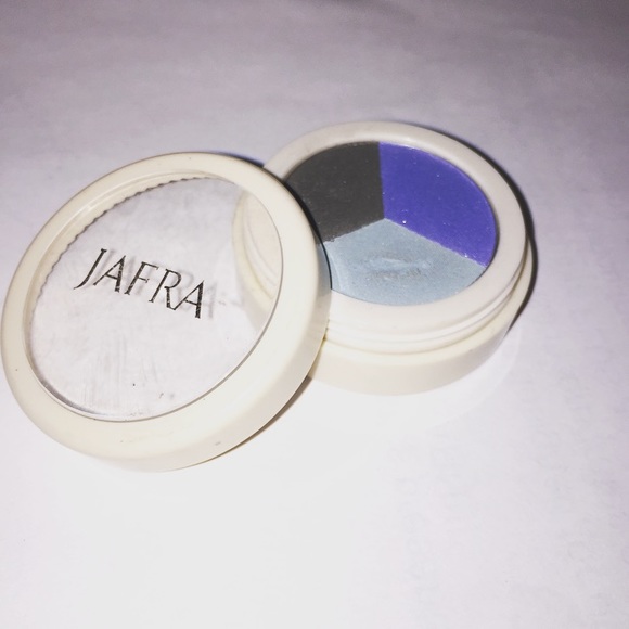 Jafra Lagoon eyeshadow trio