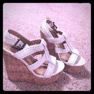 White wedges