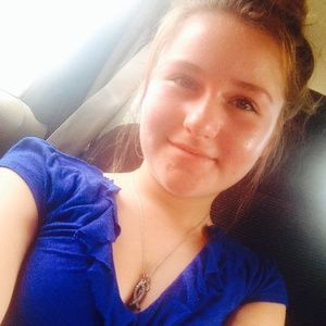 Meet your Posher, Tori