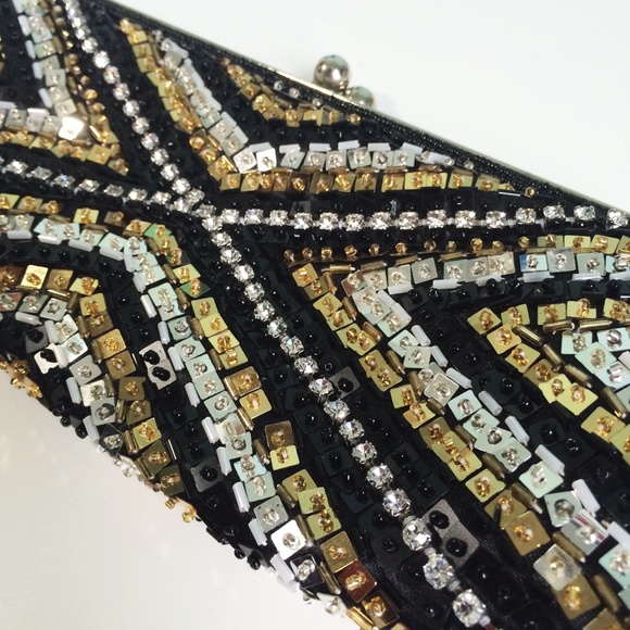 Black, Gold, Silver Sequined Clutch Purse - Picture 3 of 4