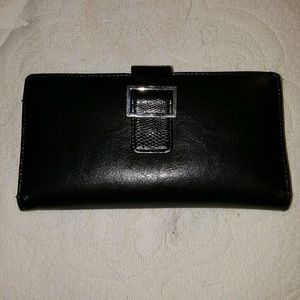Wilson's leather black wallet