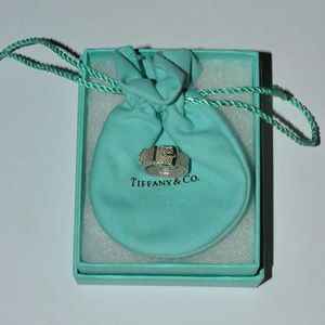 Tiffany & Co Beautiful Mesh Ring
