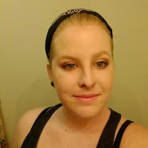 Meet your Posher, Cassandra