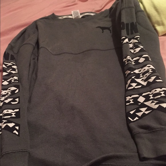 Army green Aztec Crewneck rare