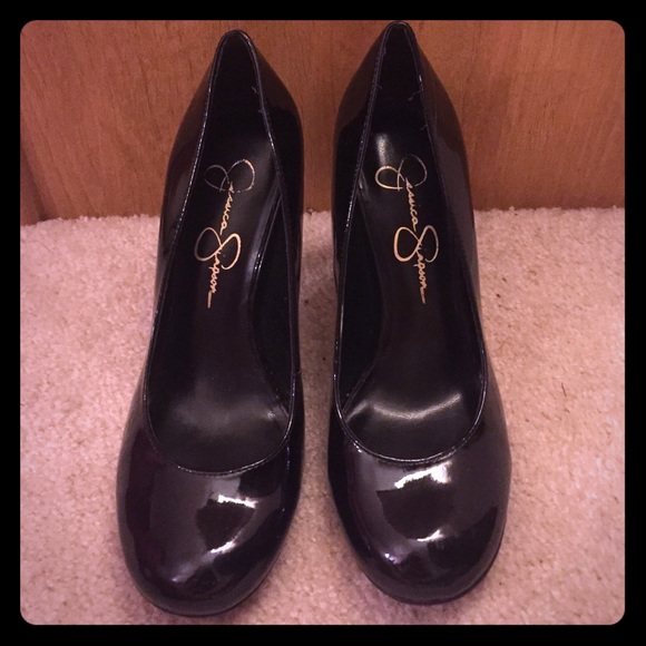 Jessica Simpson Black Patent Leather Pumps