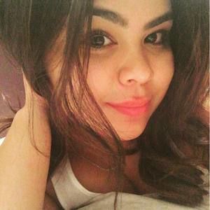 Meet your Posher, Desiree