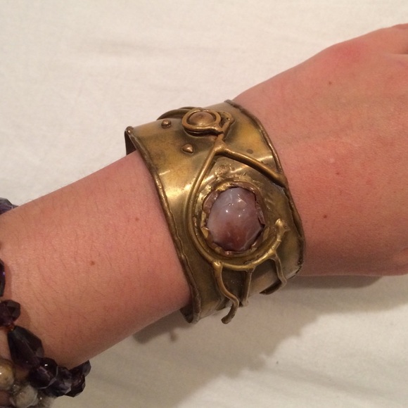 vintage cuff with stone