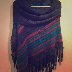 Steve Madden Poncho