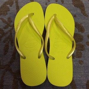 Havianas (Flip Flops)