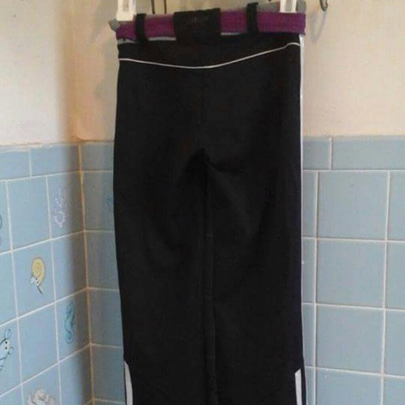 Yoga/Exercising pants - Picture 3 of 4