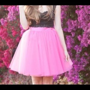 Space 46 Fuchsia Tule Skirt (XL)