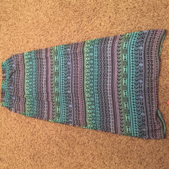 Long tribal printed skirt