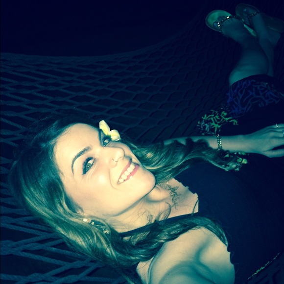 Meet your Posher, Ashley