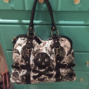 Black & White Skull Overnight Bag