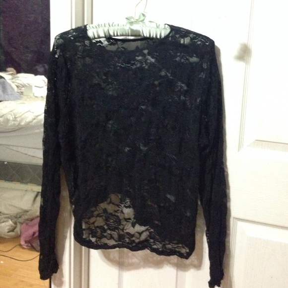 Long sleeve black lace