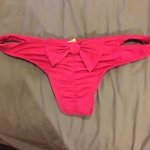 L space pink bow bottom