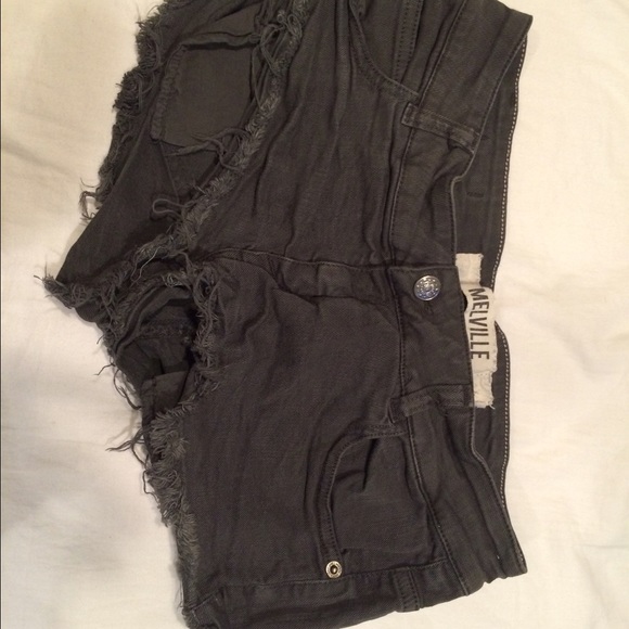 Brandy Melville short