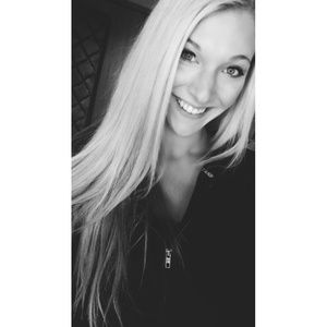 Meet your Posher, Natalie