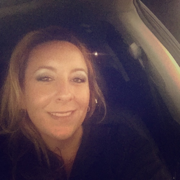 Welcome to my closet! - Picture 3 of 6