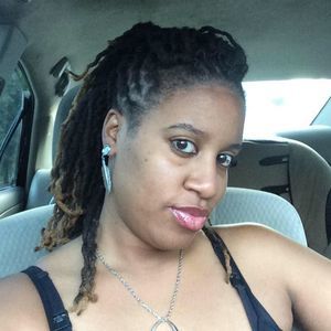 Meet your Posher, Arielle