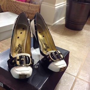 Naughty Monkey White/Black Heels