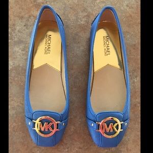EEEUC Michael Kors blue flats