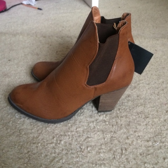 💋 Cotton On Heel Booties 💋