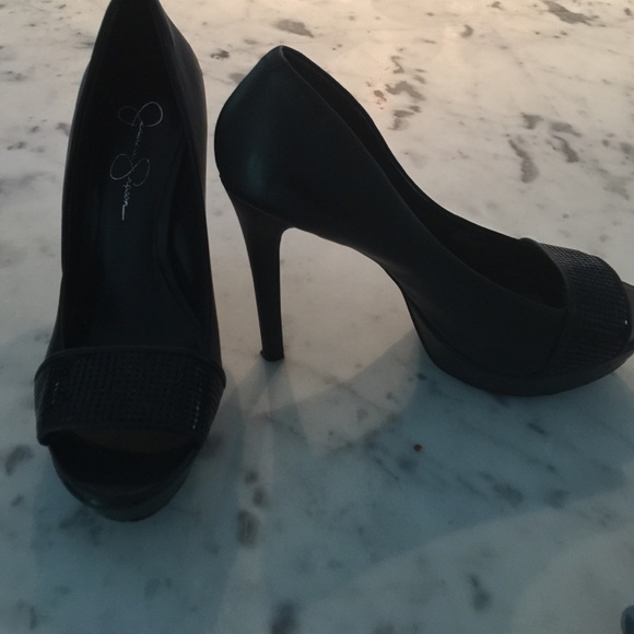Jessica Simpson spikes