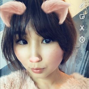 Meet your Posher, Zola