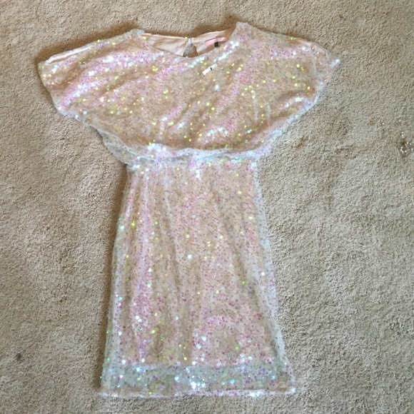 Lulu's:NEW W/ TAGS white iridescent sequined dress