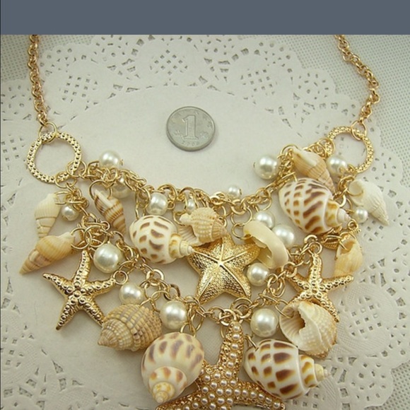Necklace & bracelet