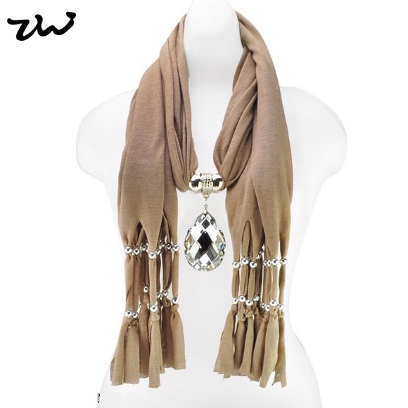 Women's scarf necklace