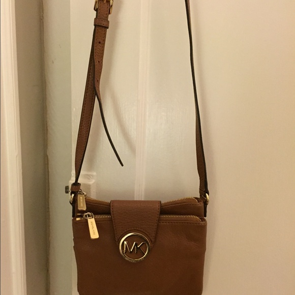 Mk cross body