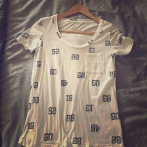 White Scoop Neck Tshirt