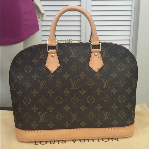 Authentic Louis Vuitton Alma Monogram