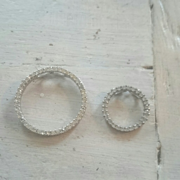 2 pendants