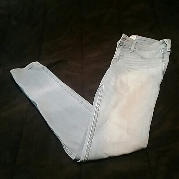 Hollister light skinny jeans