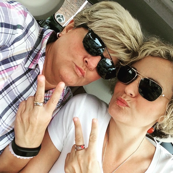 Meet your Posher, Holly - Picture 2 of 6