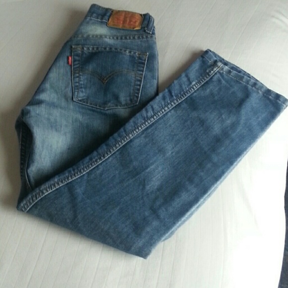 Levis - Picture 1 of 4