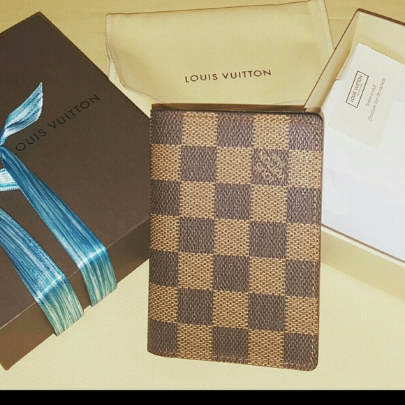 🚫SOLD Louis vuitton card holder