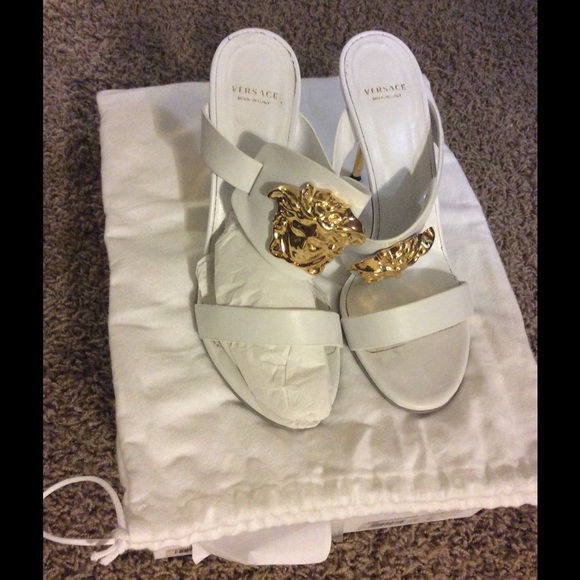 White Versace Medusa head sandal ❌SOLD❌ - Picture 2 of 4
