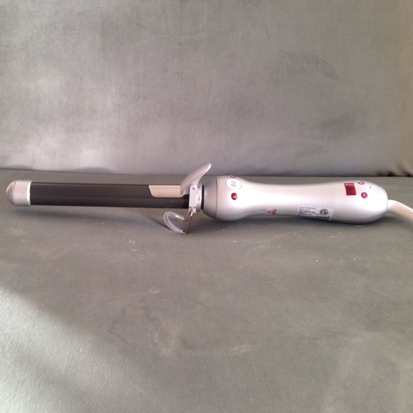 SARAHPOTEMPA Beachwaver Styling Iron