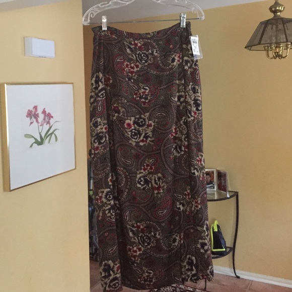 Floral print skirt