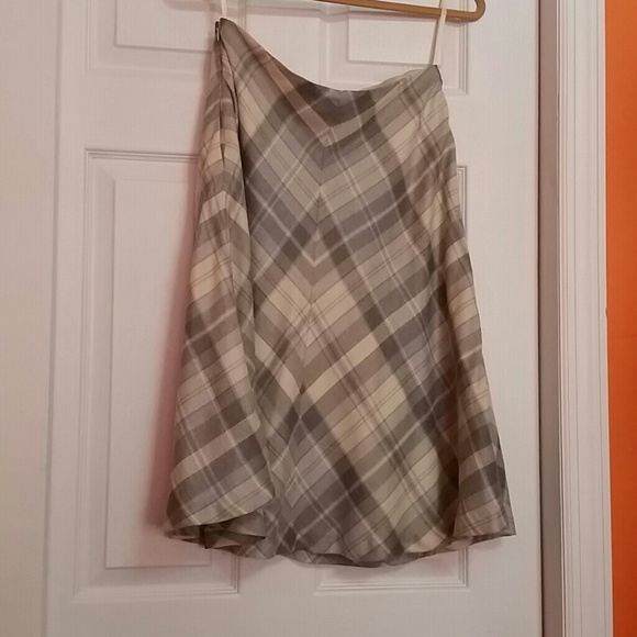 Skirt - Picture 2 of 2